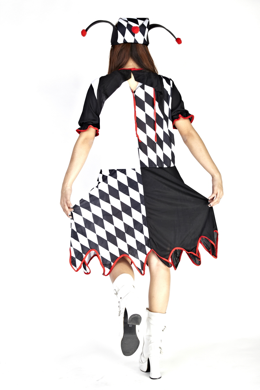 여자 블랙엔화이트삐에로