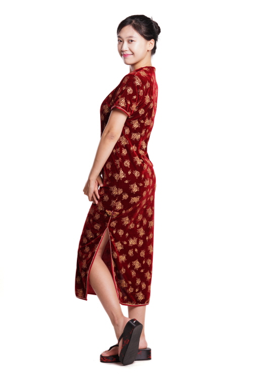 치파오-벨벳레드브라운